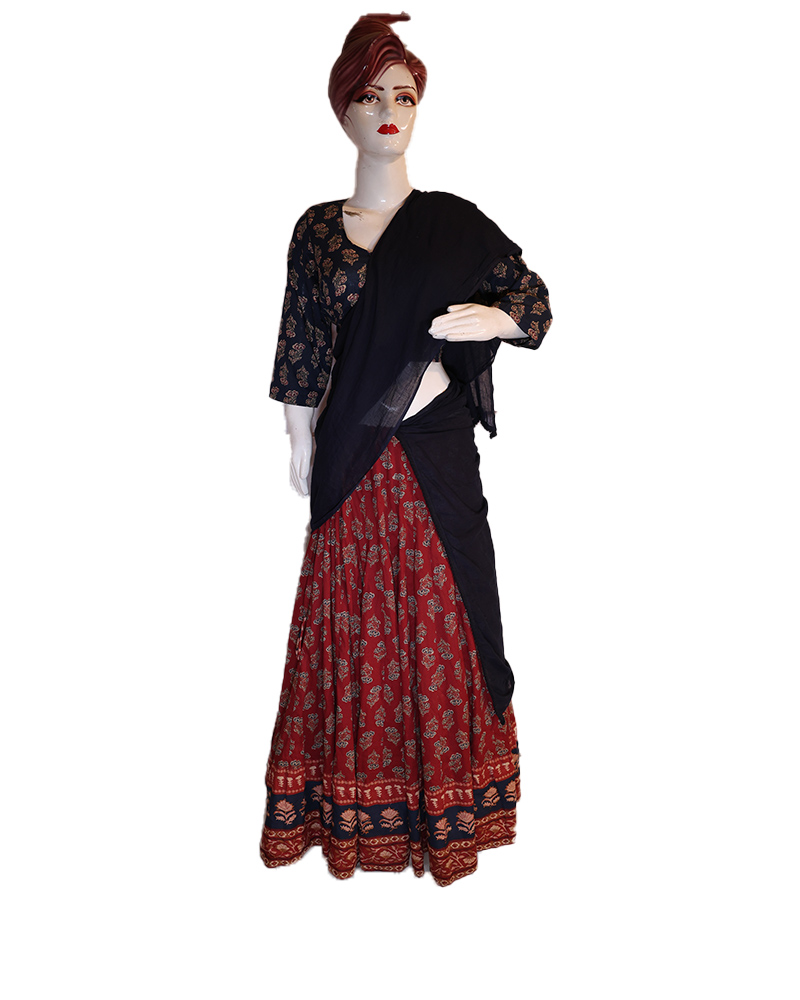 Maroon Floral Print Lehenga With Black Blouse & Dupatta