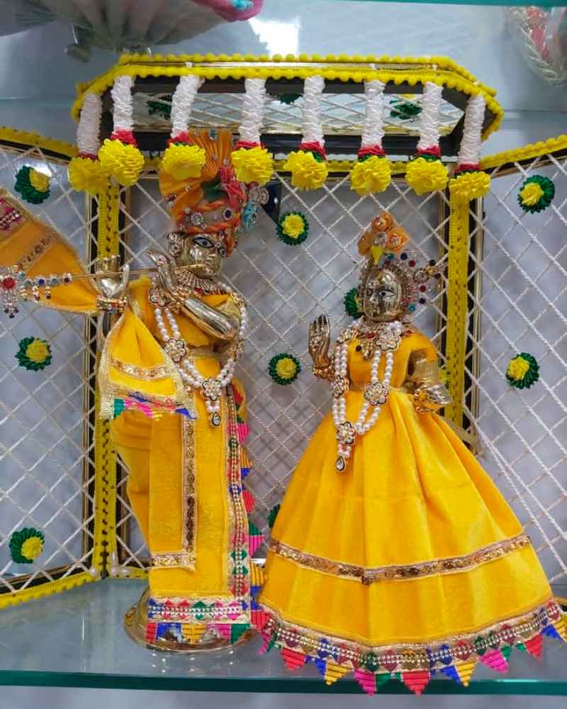 Radha Krishna Idols Online Handcrafted Murti For Home And Temple