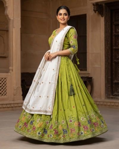 Beautiful Green Elephant Print Gopi Dress, Perfect For Festivals, Garba & Dandiya Nights
