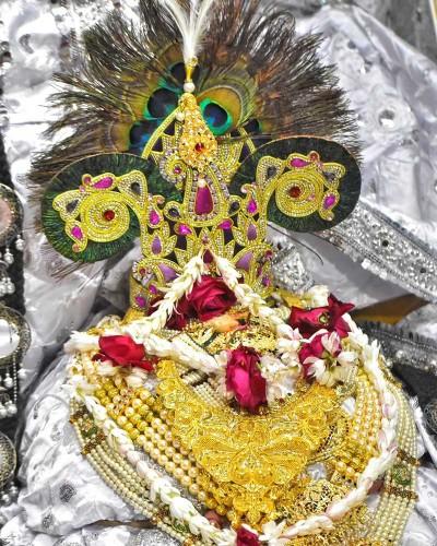 Buy Premium Radhaballav Ji Poshak with Golden Jewelry and Mukut
