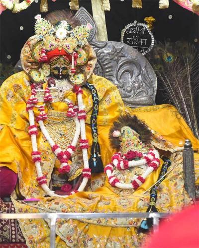 Premium Yellow Poshak for Radhaballav Ji Traditional and Stylish Designs