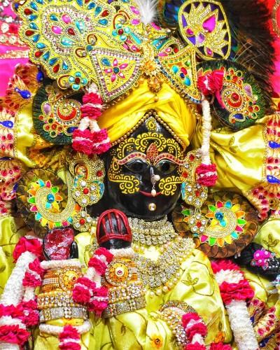 Traditional Radhaballav Ji Poshak for Daily Darshan and Pooja Use