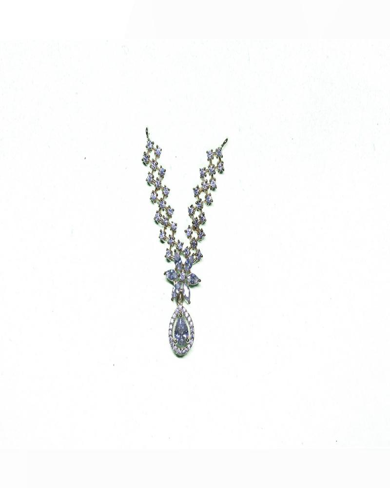 Elegant Y-Shaped Glistening Adornment Sparkling Crystal Piece
