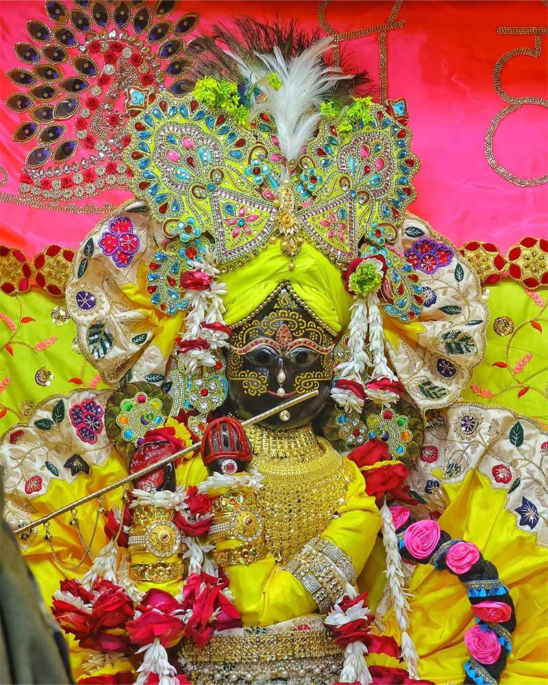 Designer Yellow and Gold Poshak Set for Radhaballav Ji with Heavy Jewelry Designer Yellow and Gold Poshak Set for Radhaballav Ji with Heavy Jewelry