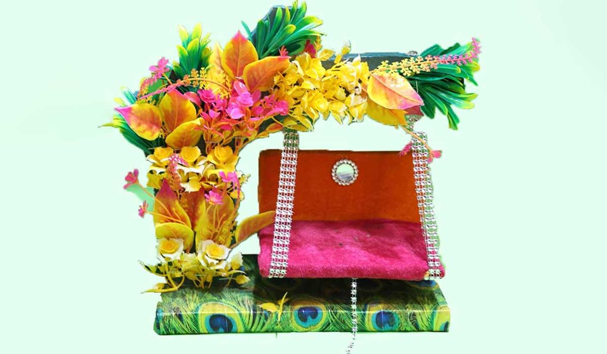 What Makes Laddu Gopal Jhula Online a Valuable Addition to Your Puja Room?